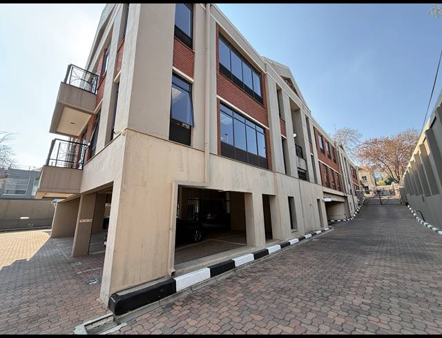 141M² OFFICE TO LET IN ROSEBANK